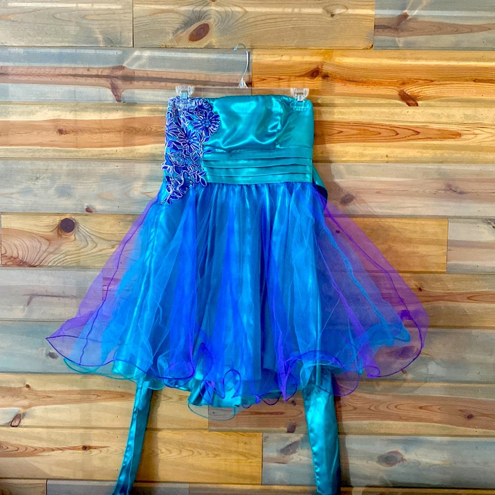 Turquoise & Purple strapless dress